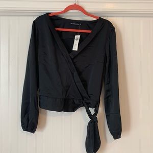 NEW Abercrombie and Fitch tie top.